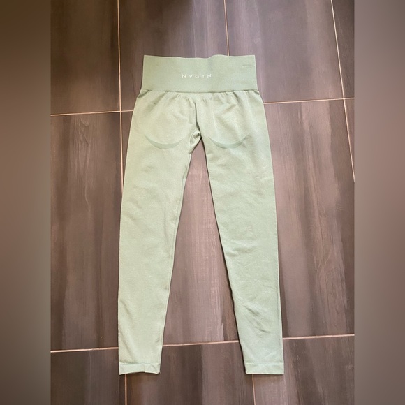 Navigation (NVGTN) shape seamless workout leggings - Picture 2 of 3